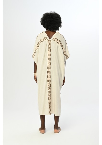 Kadın Kolları ve Yanı Nakış Işlemeli Natur Renk Kimono-Elbise