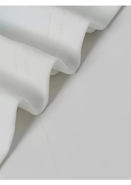 Ördek Baskılı ve Yuvarlak Yakalı Kadın Günlük Büyük Boy Siyah Tişört. - Beyaz fiyatları