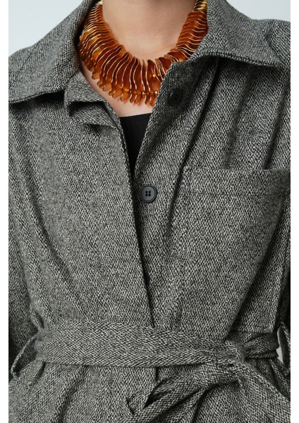 Kadın Gri-Siyah Desenli Cepli Kuşaklı Tesettür Gömlek-Ceket fırsatları