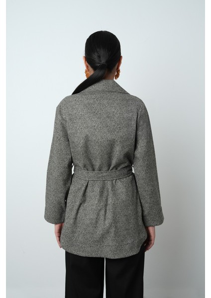 Kadın Gri-Siyah Desenli Cepli Kuşaklı Tesettür Gömlek-Ceket indirimleri