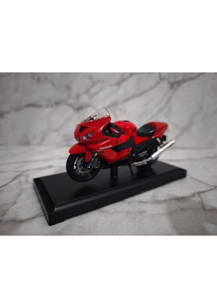 Kawasaki Ninja ZX-14R Model Motosiklet 1/18 Kırmızı indirimleri