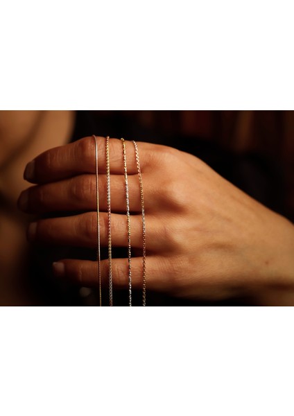 Sonsuz Çizgi Zincir Kolye fırsatları