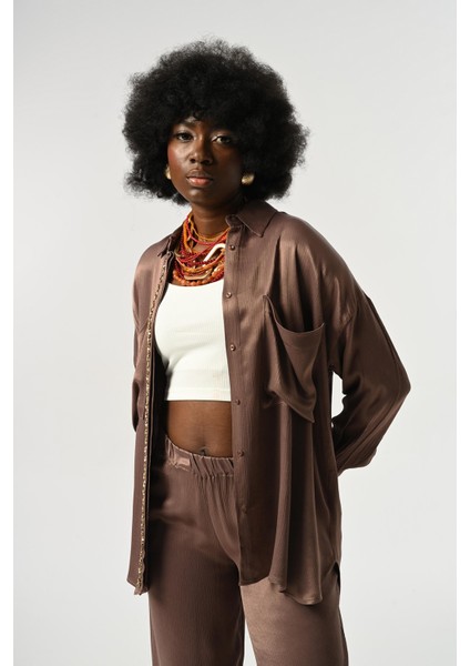 Kadın Önü ve Kolları Taş-Pul Işlemeli Düz Renk Gömlek modelleri