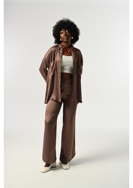 Kadın Önü ve Kolları Taş-Pul Işlemeli Düz Renk Gömlek fırsatları