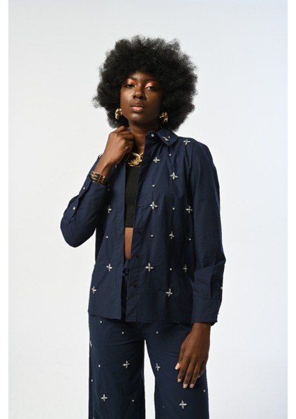 Kadın Önü Taş Işlemeli Laci Renk Gömlek