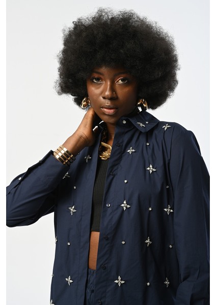 Kadın Önü Taş Işlemeli Laci Renk Gömlek modelleri