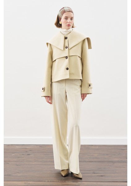 Düğme Detaylı Kaşe Ceket Kum