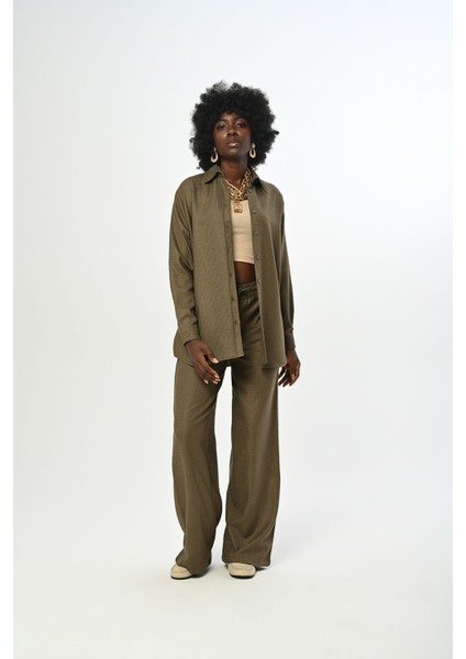 Kadın Düz Renk Simli Oversize Kesim Gömlek fırsatları