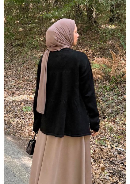 Yaka Bağlama Detaylı Kazak Siyah fırsatları