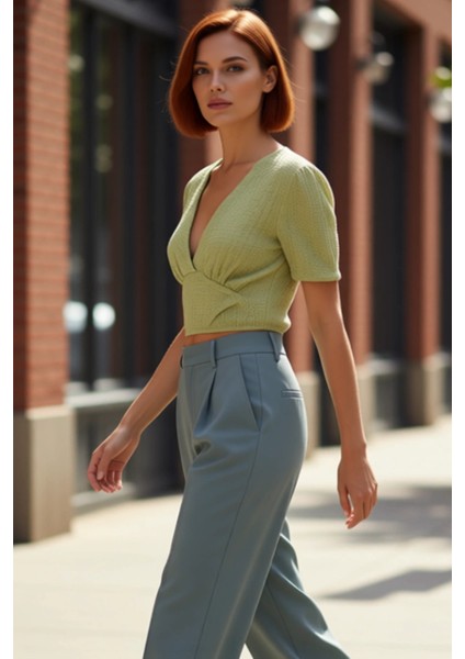 Kadın V Yaka Fitted Crop Örme Bluz Kısa Kol Yazlık Uzun Ömürlü Günlük Kullanım Için