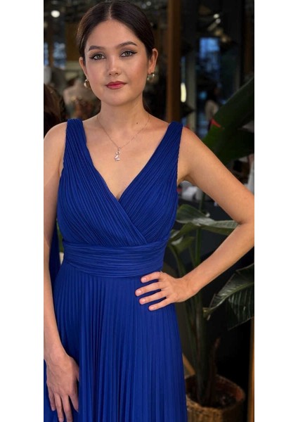 Saks V Yaka Kalın Askı Kloş Etekli Şifon Uzun Abiye Elbise 11098-06 modelleri