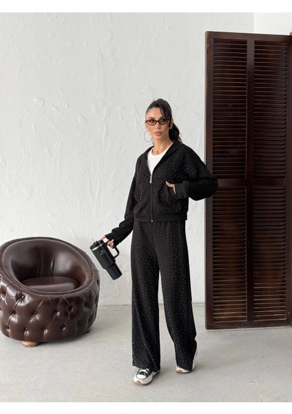 Taş Işlemeli Kapüşonlu Fermuarlı Boru Paça Kadın Eşofman Takımı