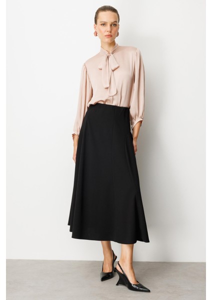 Parça Detaylı Kloş Etek-Siyah fiyatları