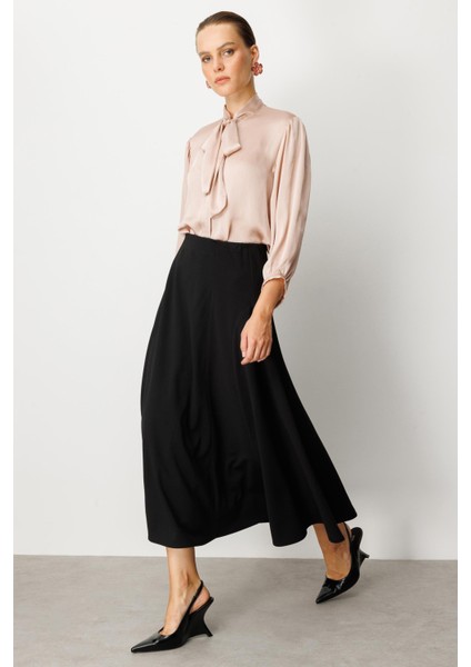 Parça Detaylı Kloş Etek-Siyah indirimleri