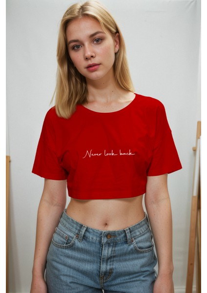 Never Look Back Crop Tişört - Kırmızı fiyatları