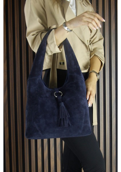 Lacivert Hakiki Dana Süet Püsküllü Manyetik Kapaklı Orta Boy Günlük Omuz Çantası