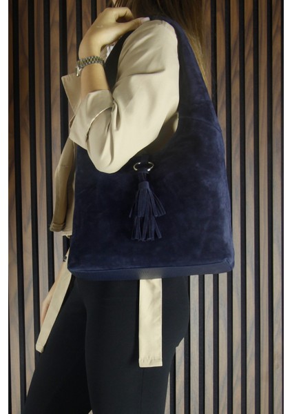 Lacivert Hakiki Dana Süet Püsküllü Manyetik Kapaklı Orta Boy Günlük Omuz Çantası modelleri