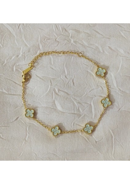 Altın Renkli Yonca Figürlü Renkli Taşlı Zincir Bileklik fiyatları