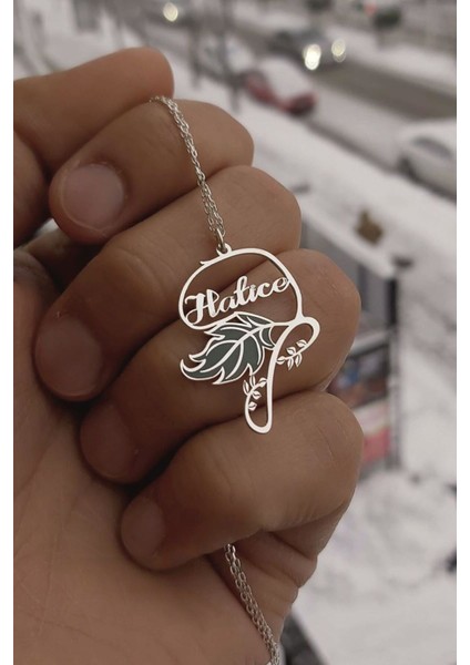 925 Ayar Gümüş Isimli Yaprak Figürlü Kolye