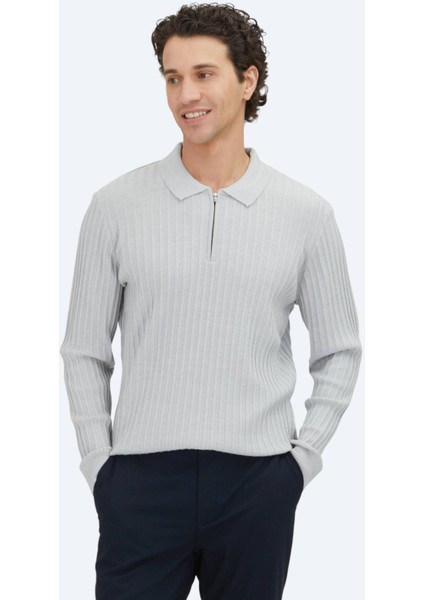 Açık Gri Polo Yaka Jakarlı Yün Karışımlı Triko Kazak