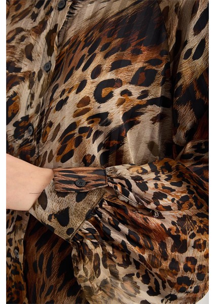 Leo Desenli Reglan Kesim Gömlek fırsatları