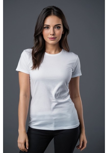 Bisiklet Yaka Beyaz Tişört