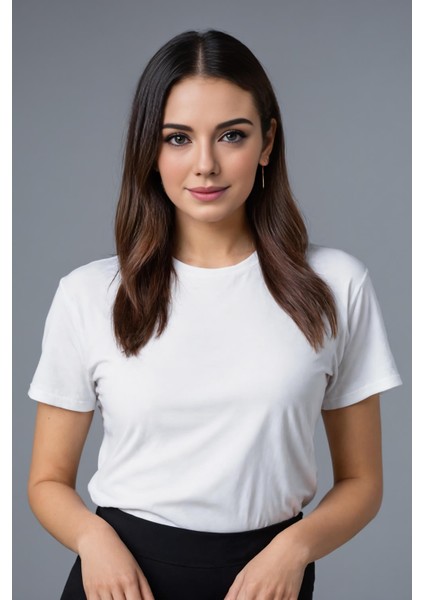 Bisiklet Yaka Beyaz Tişört modelleri