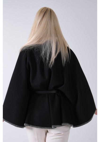 Beyaz Yakası Kürklü Dikiş Detaylı Kemerli Panço 47122731.15 indirimleri