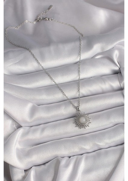 316L Çelik Gümüş Renk Zincir Beyaz Mineli Güneş Model Kadın Kolye fiyatları