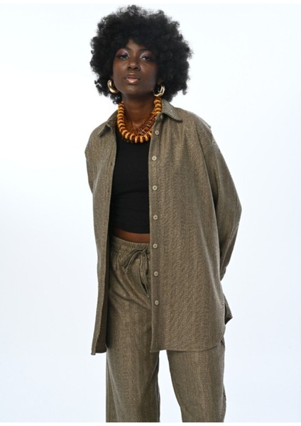 Kadın Ince Çizgili Simli Oversize Kesim Gömlek