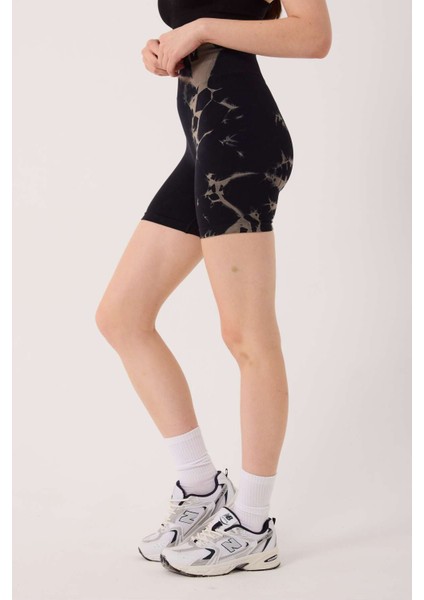 Spor Şort Batik Desenli Dikişsiz Esnek ve Toparlayıcı Push Up Kısa Şort fiyatları