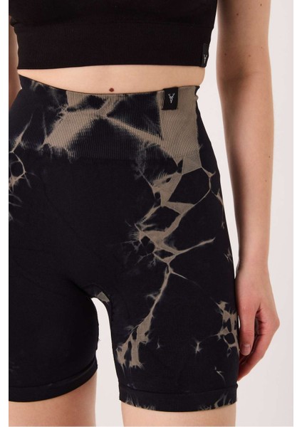 Spor Şort Batik Desenli Dikişsiz Esnek ve Toparlayıcı Push Up Kısa Şort indirimleri