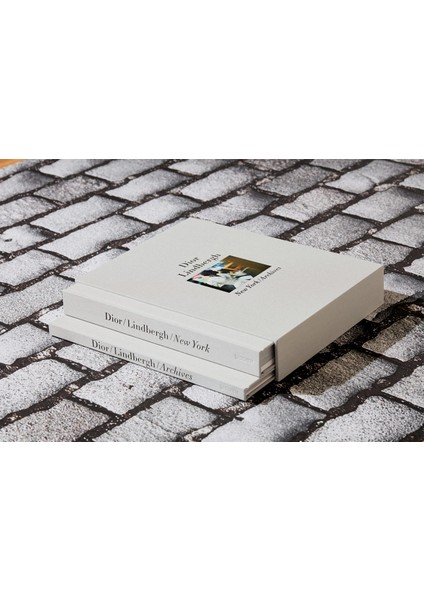 Kitap, Bedensiz, Renksiz