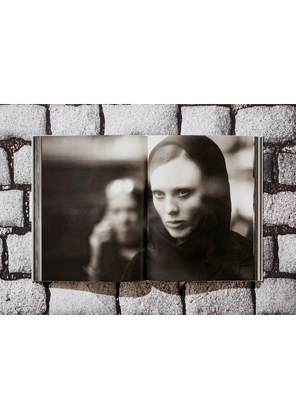 Kitap, Bedensiz, Renksiz fırsatları