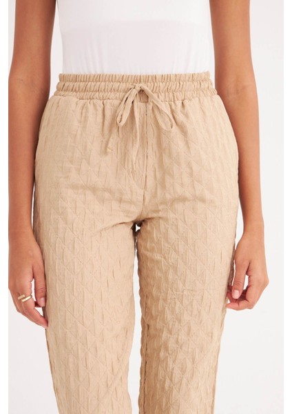 Rahat Kalıp Baklava Desenli Kumaş Pantolon modelleri