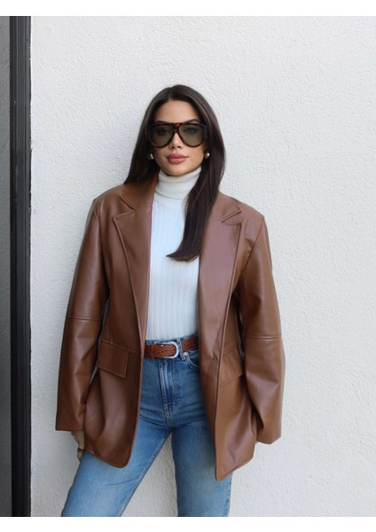 Düz Kesim Deri Blazer Ceket