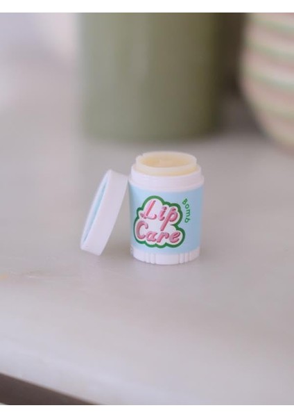 Bomb Cosmetics Strawberry Daiquiri Dudak Kremi 4,5g