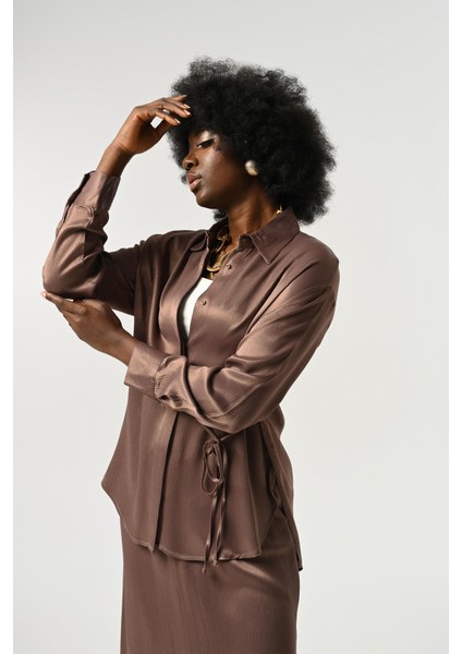 Kadın Belden Bağlama Detaylı Düz Renk Gömlek modelleri