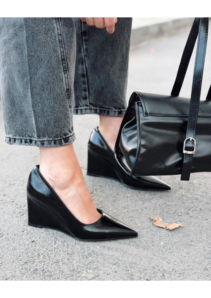 Mariel Dolgu Topuklu Stiletto Siyah Mat Deri modelleri