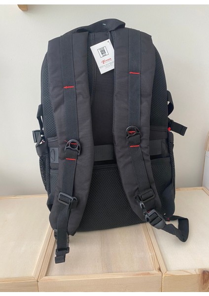 Ergonomik Çok Gözlü Siyah Laptop Sırt Çantası | Orta Boy Su Geçirmez Okul ve Günlük Çanta modelleri