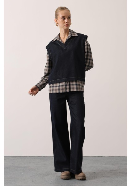 Kadın Denim Ikili Takım V Yaka Kot Yelek ve Yüksek Bel Geniş Paça Pantolon Kot Takım modelleri