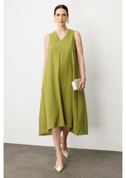 Kolsuz V Yaka Rahat Kesim Elbise-Yeşil modelleri