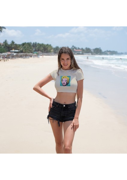 Andy Warhol / Marilyn Monroe Blue Crop Tişört - Ekru modelleri