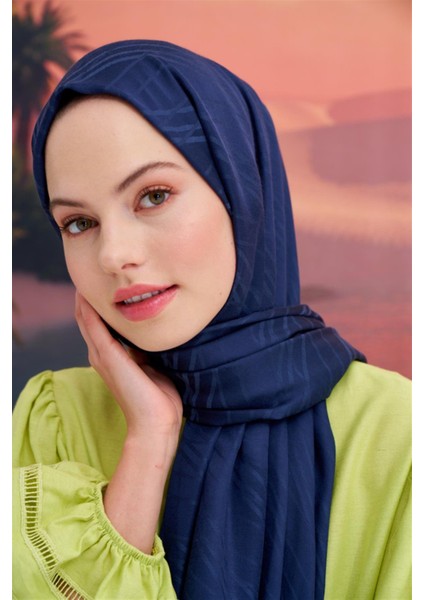 Simetrik Jakar Italyan Ipekli Şal Lacivert