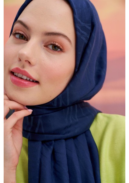 Simetrik Jakar Italyan Ipekli Şal Lacivert