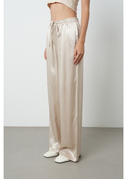 Kadın Açık Bej Düz %100 Viskoz Bol Paça Beli Lastikli Pantolon fiyatları
