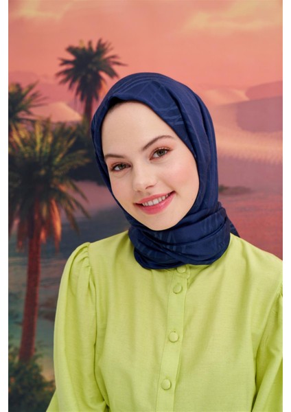 Simetrik Jakar Italyan Ipekli Şal Lacivert