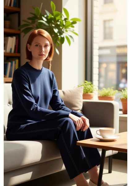 Kadın Regular Kesim Dik Yaka Örme Bluz Detaylı Dikiş Tasarımı Kaliteli Şık Rahat Modern Zarif