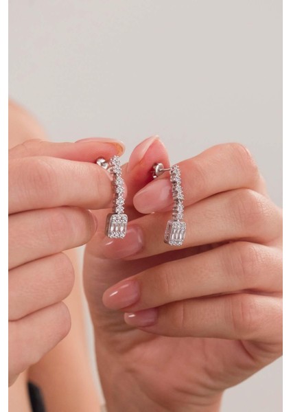 Baget Taşlı Rodyum Kaplama Su Yolu 925 Ayar Gümüş Küpe fırsatları