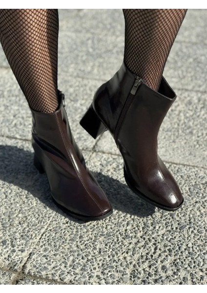 Velisse Rugan Küt Burun Büyük Numara Kadın Topuklu Bot Modern Stil indirimleri